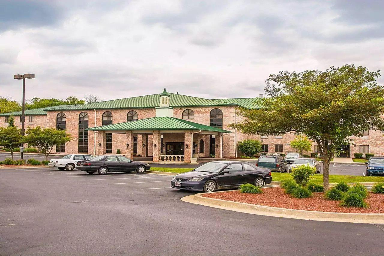 ספרינגדייל Quality Inn & Suites Cincinnati I-275 מראה חיצוני תמונה