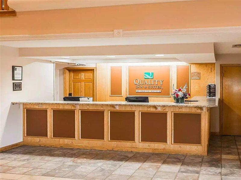 ספרינגדייל Quality Inn & Suites Cincinnati I-275 מראה חיצוני תמונה